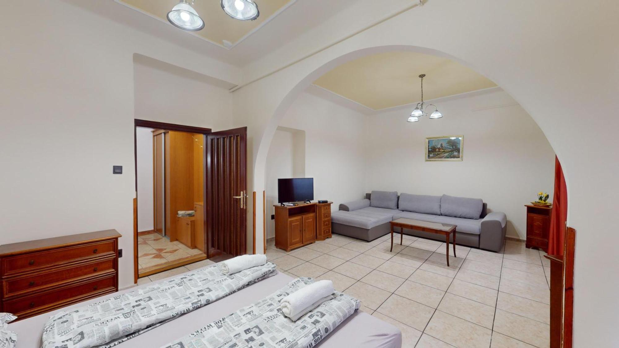 Herczeg Apartment ميسكولك المظهر الخارجي الصورة