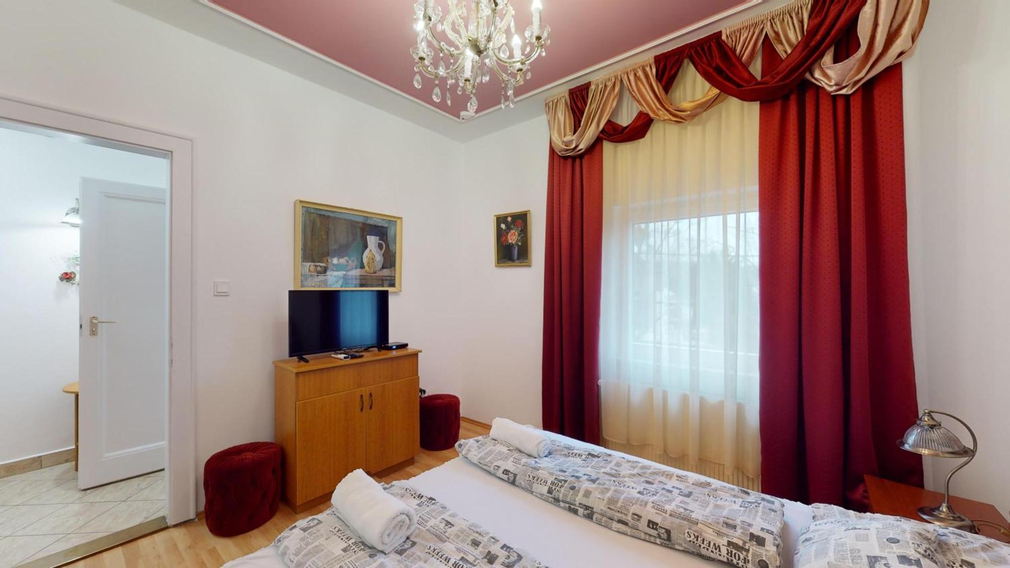 Herczeg Apartment ميسكولك المظهر الخارجي الصورة