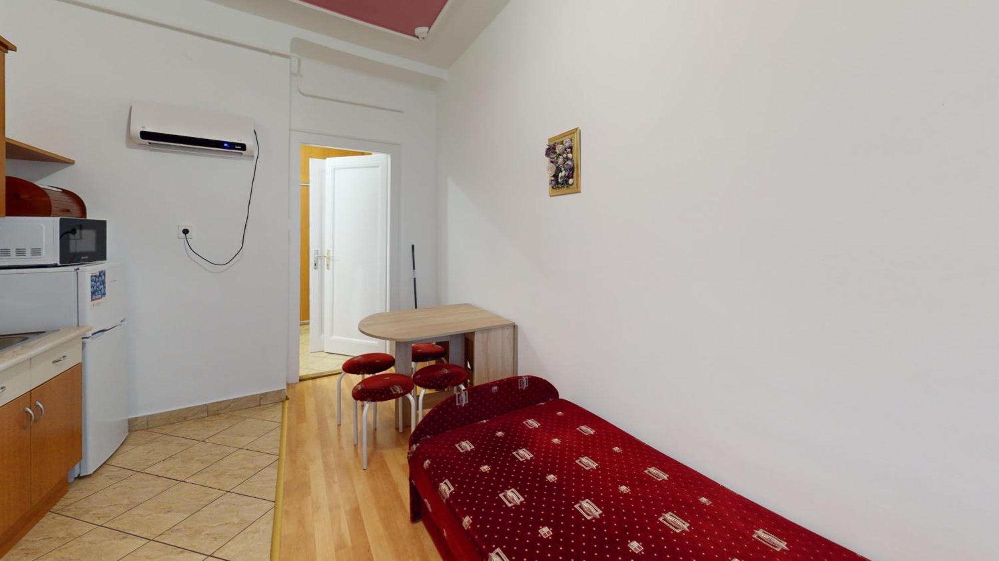 Herczeg Apartment ميسكولك المظهر الخارجي الصورة