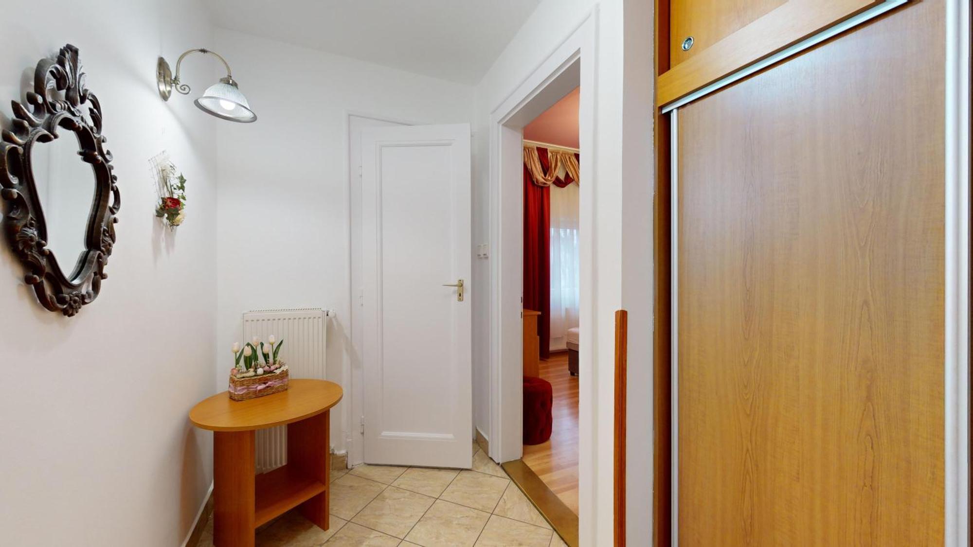 Herczeg Apartment ميسكولك المظهر الخارجي الصورة