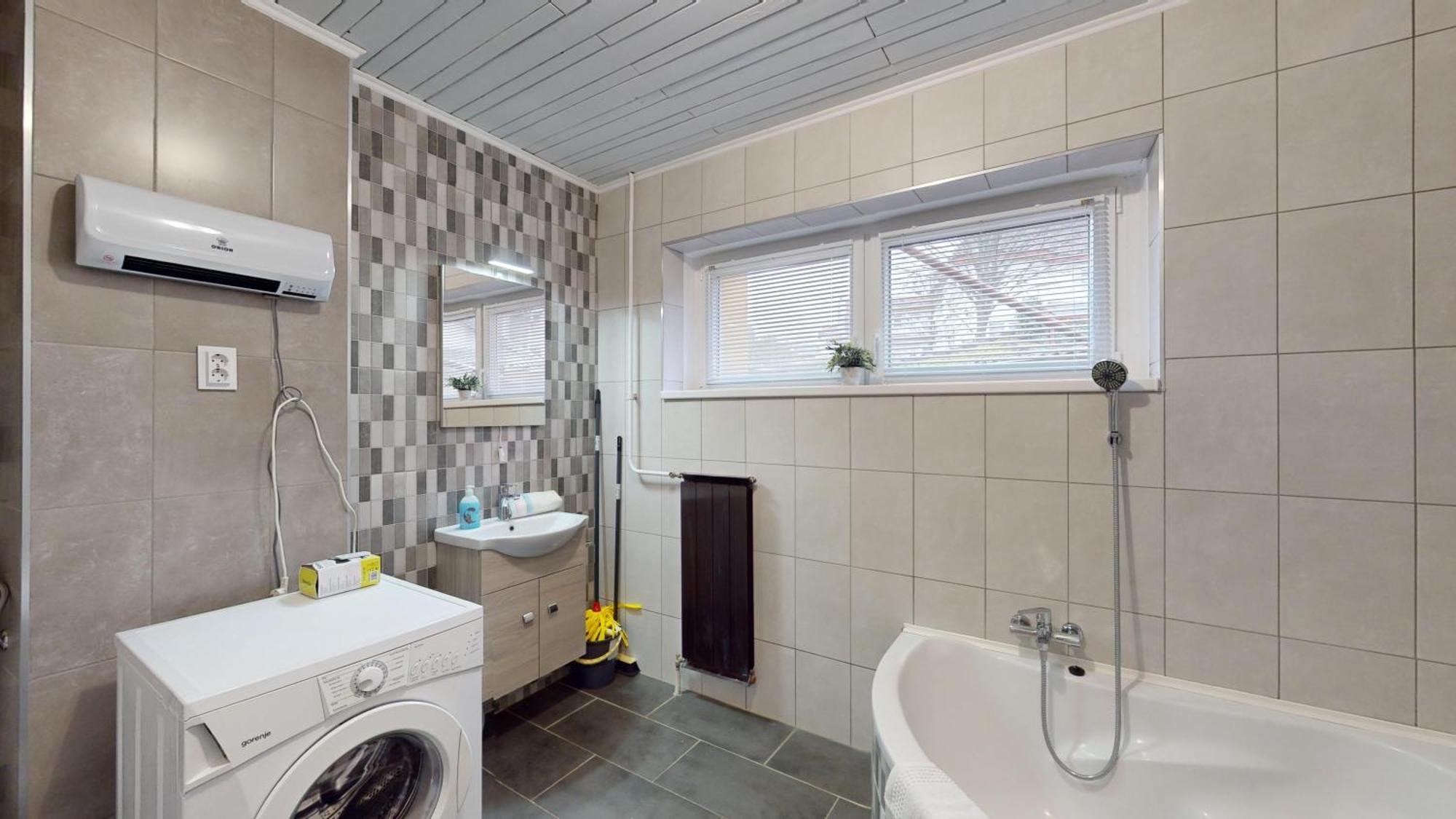 Herczeg Apartment ميسكولك المظهر الخارجي الصورة