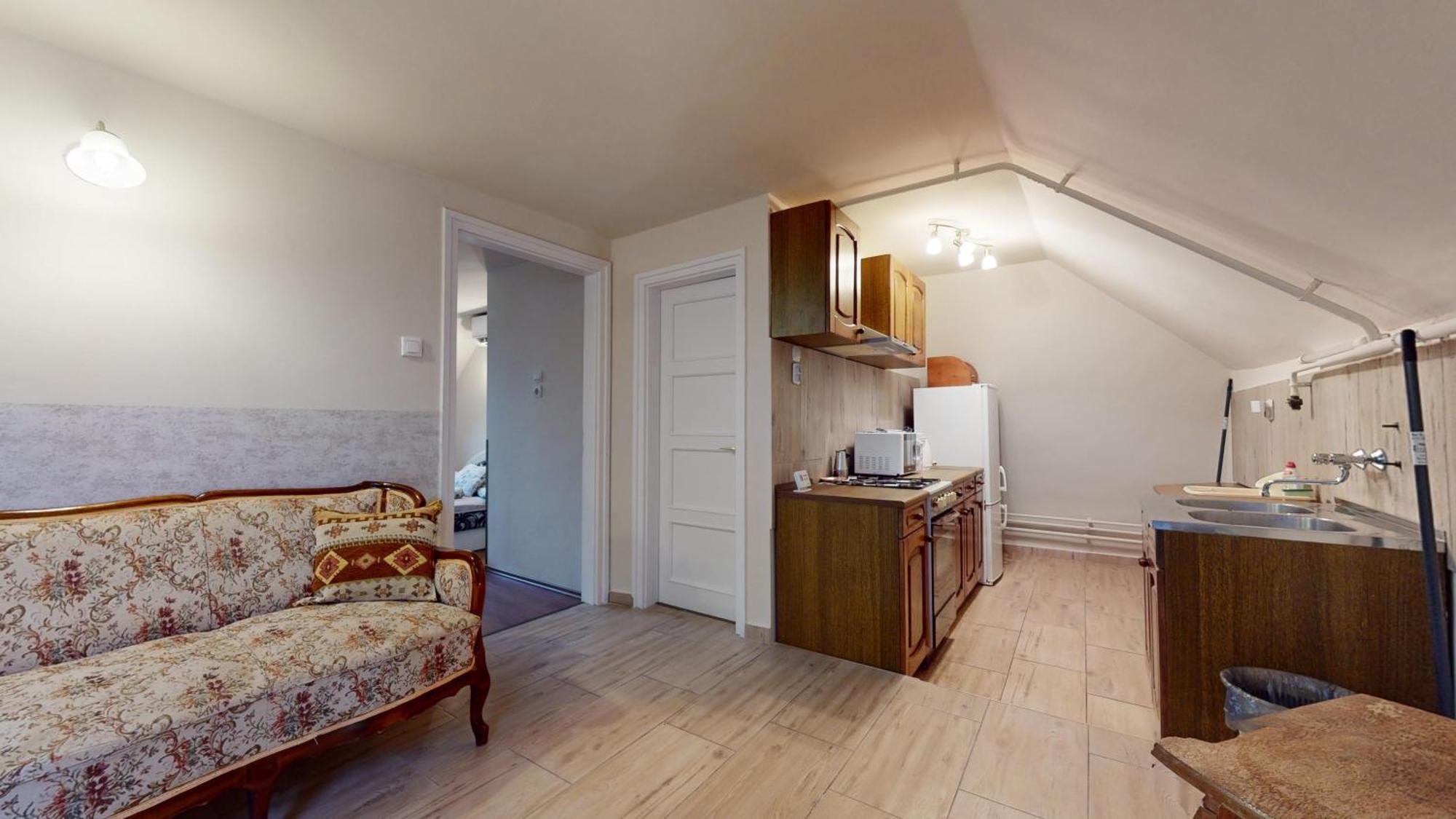 Herczeg Apartment ميسكولك المظهر الخارجي الصورة