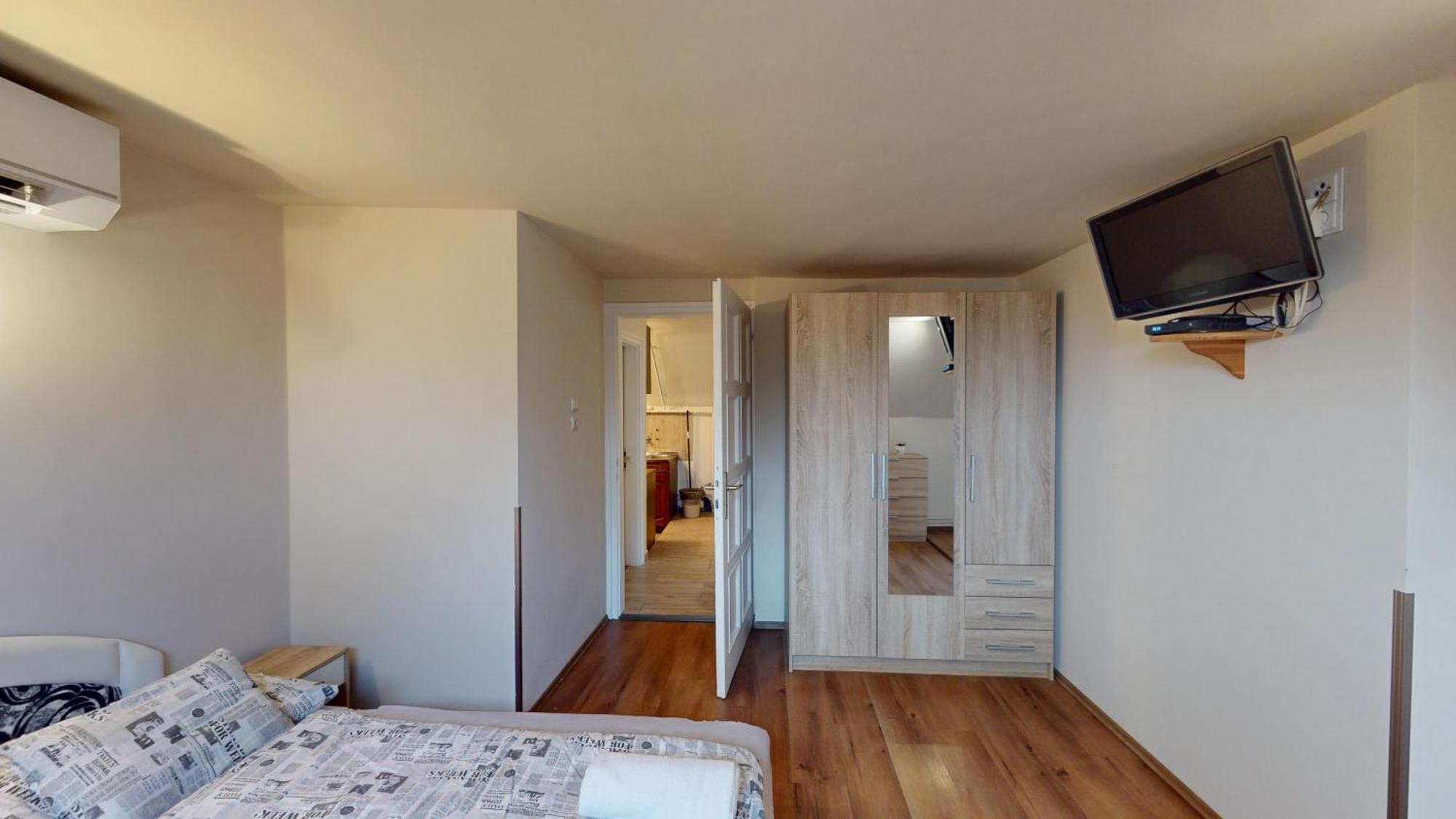 Herczeg Apartment ميسكولك المظهر الخارجي الصورة